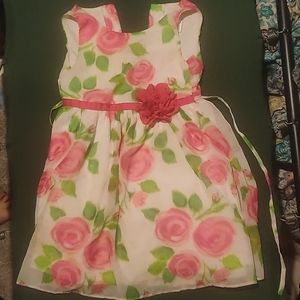 Little girl dress size 6
